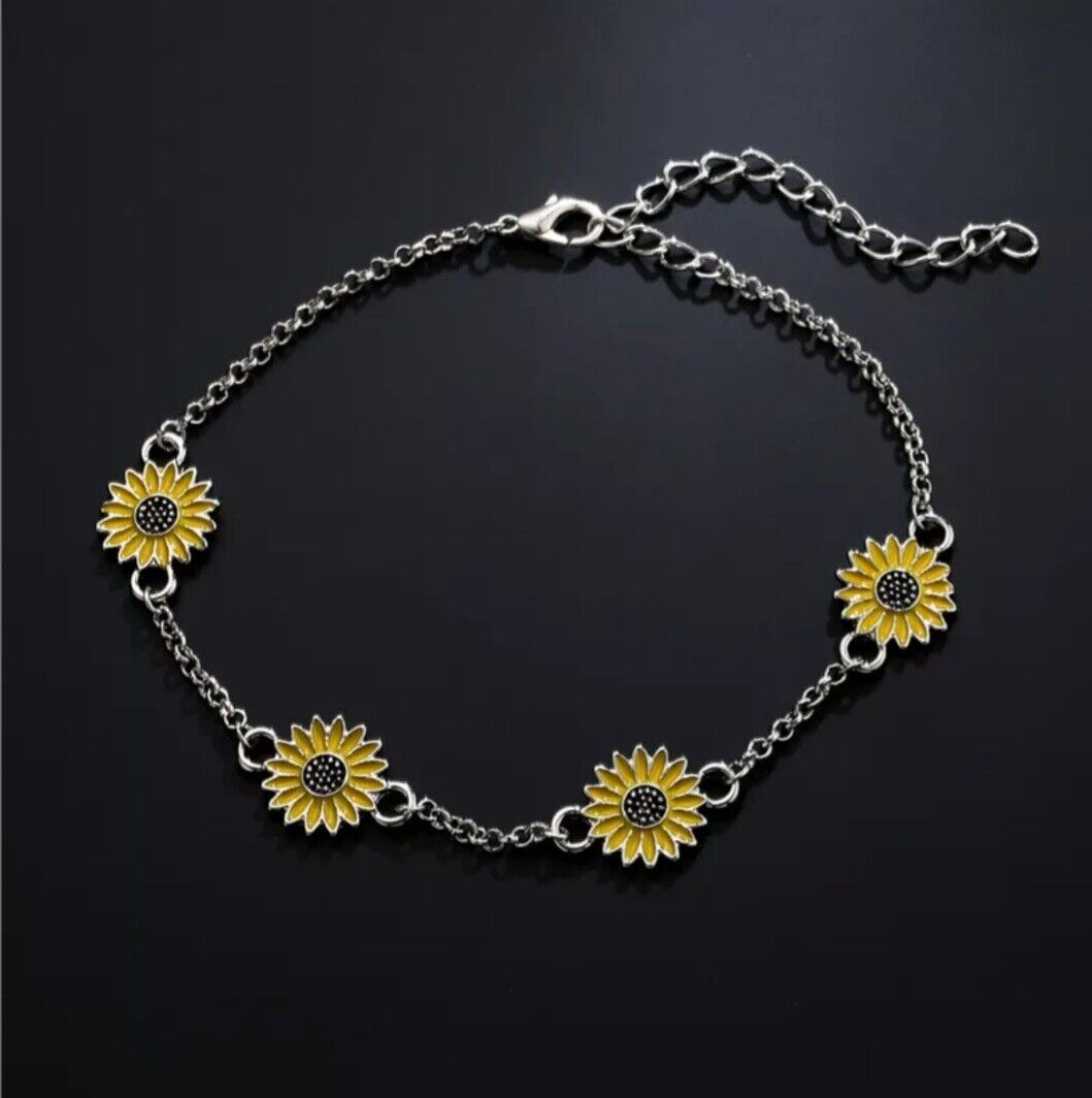 Gold Sunflower Embedded Anklet